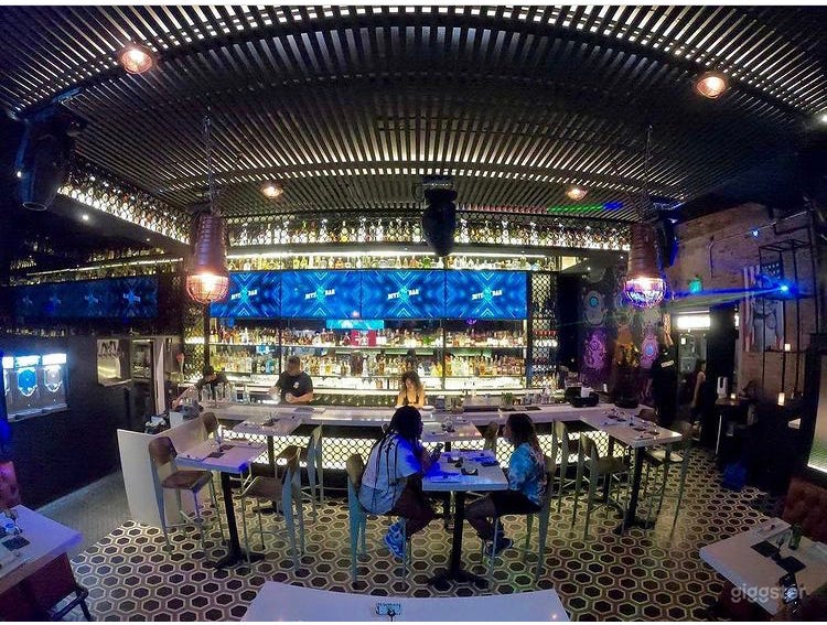 Chill Vibe Bar in Queens Photo 2