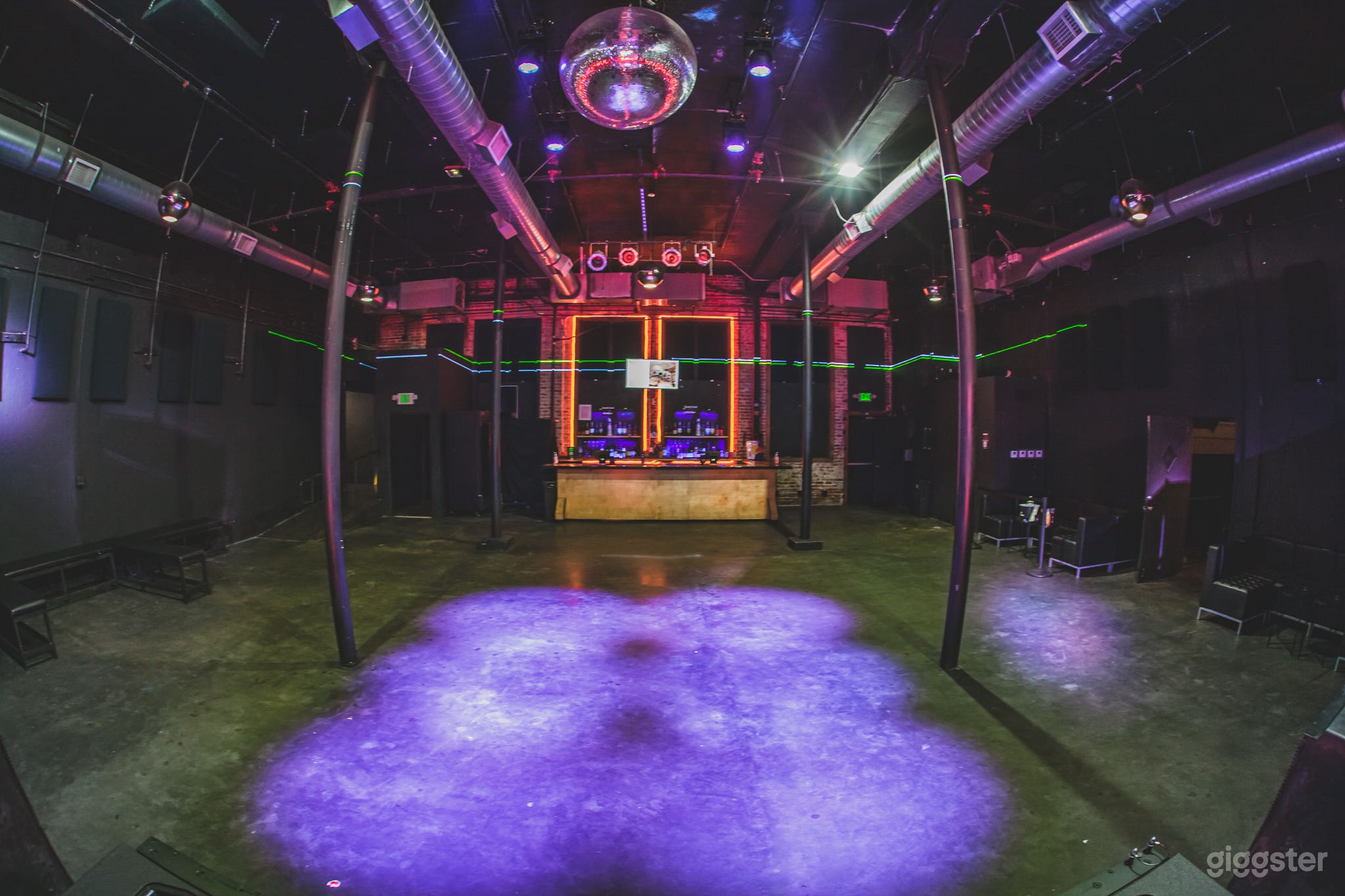 Underground Room Photo 2