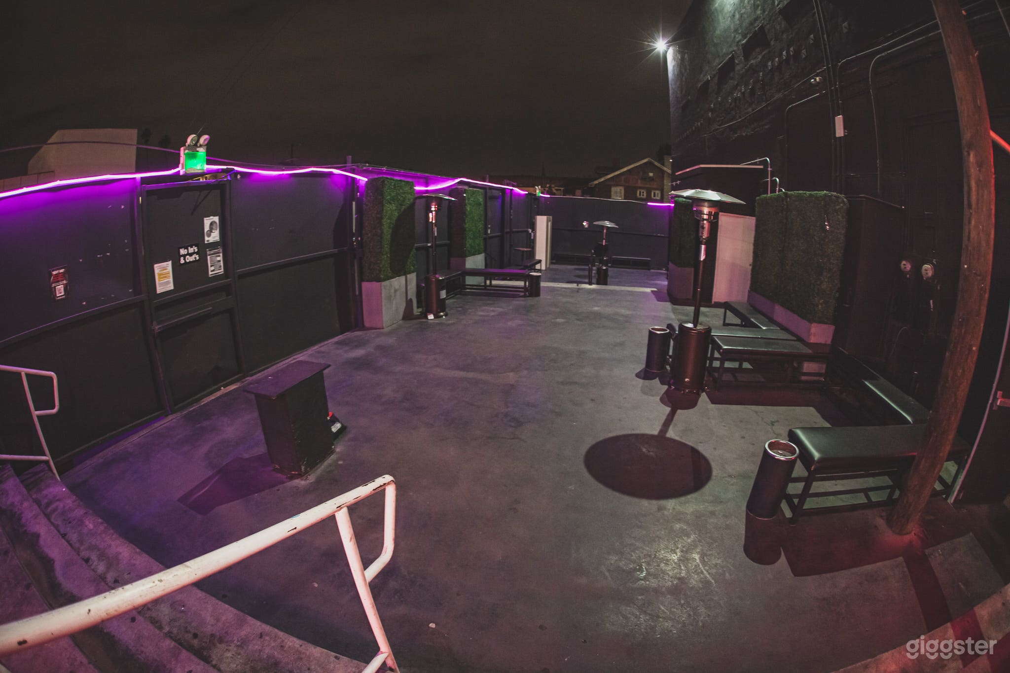 Underground Room Photo 3