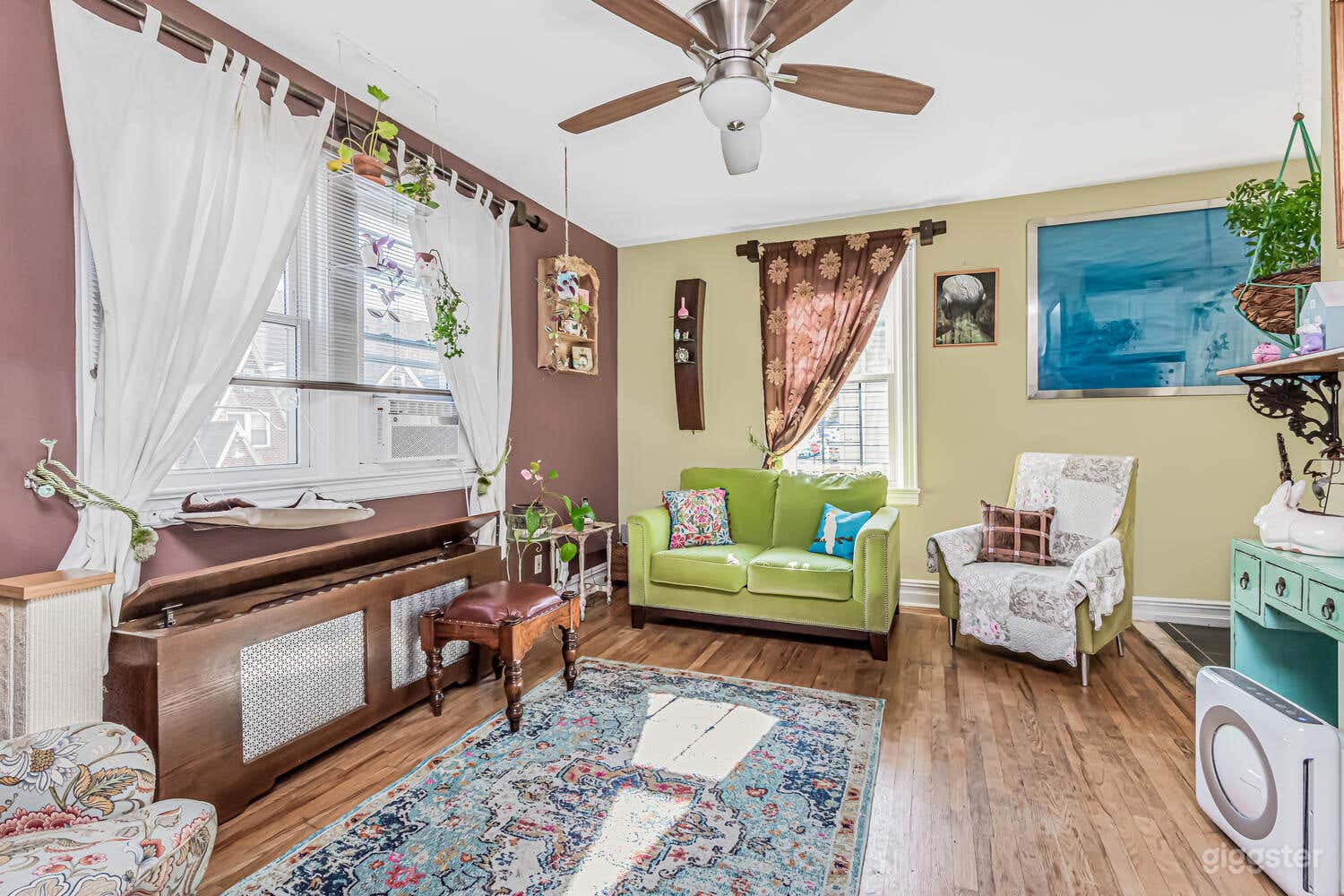 Living Room, south facing, lots of natural light, with access to the kitchen, open concept.