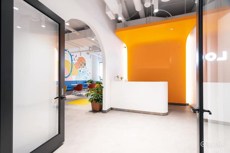  Modern Meeting Room by Wellesley TTC Station 