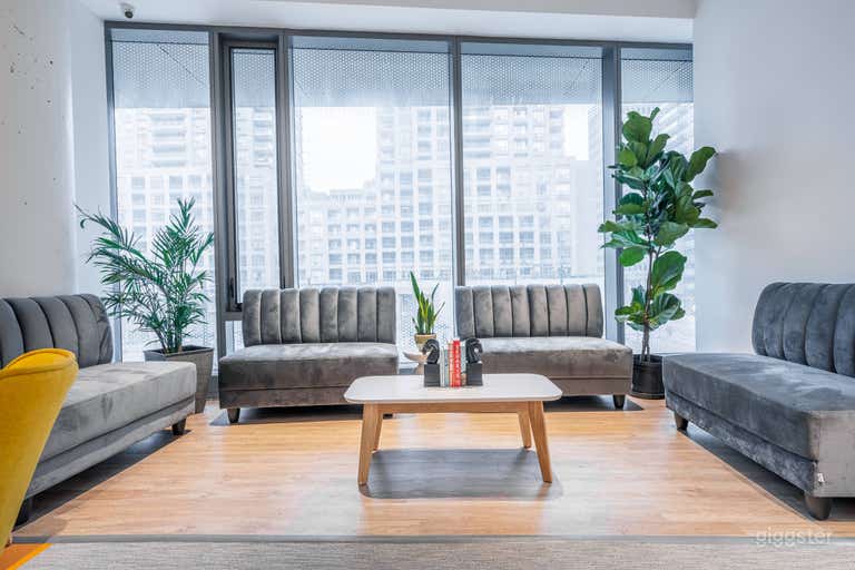  Modern Meeting Room by Wellesley TTC Station 