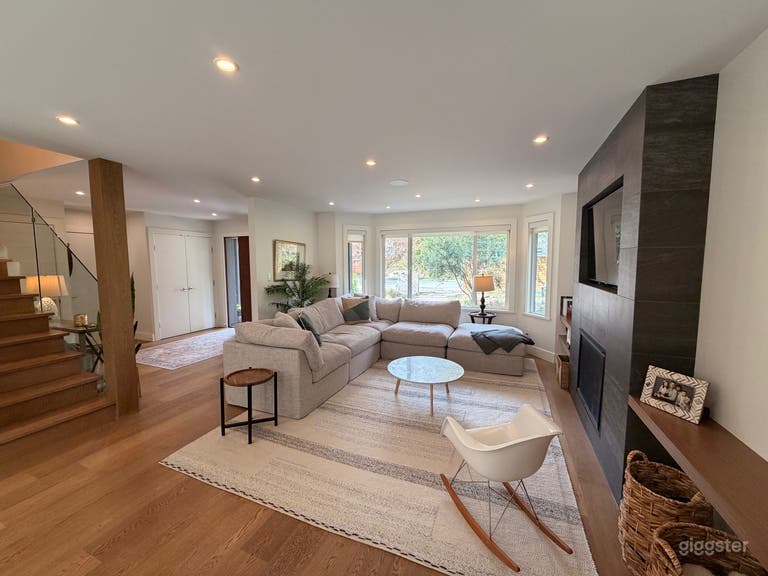  La Casa Familiar de Concepto Abierto en North Van 