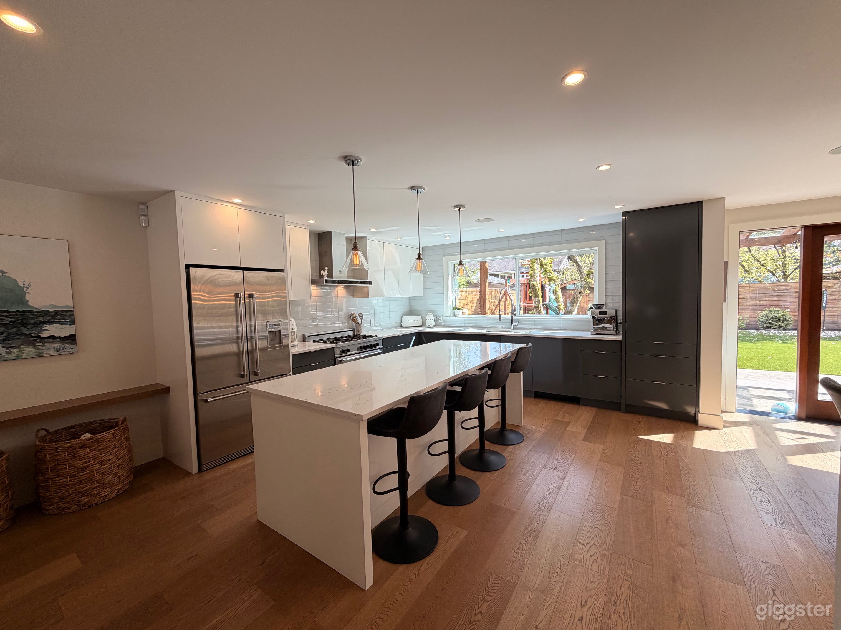 The North Van Open Concept Family Film Home Photo 3