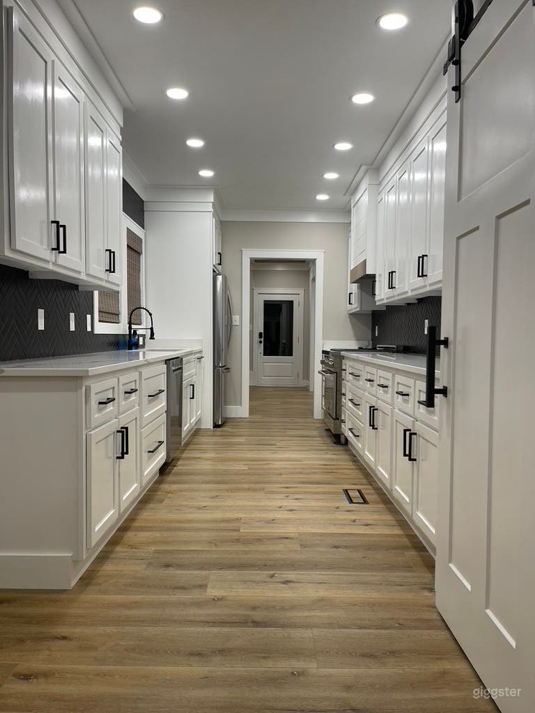 Peaceful Sears, Roebuck and Co. Mail Order Home. Photo 3