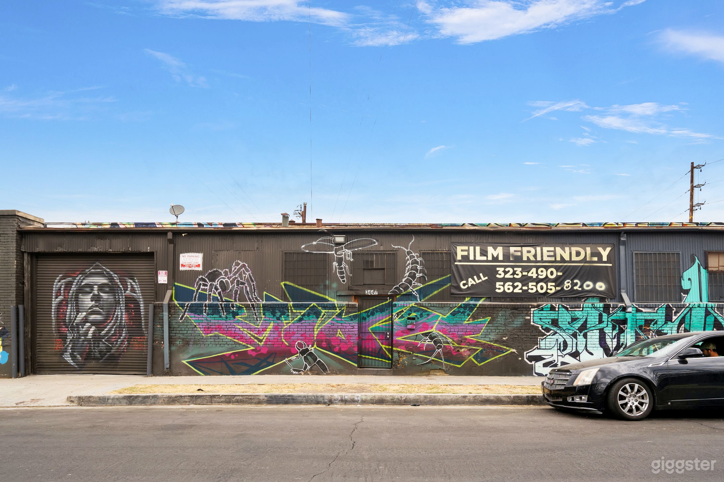 INDUSTRIAL WAREHOUSE WITH UNIQUE ART Photo 4