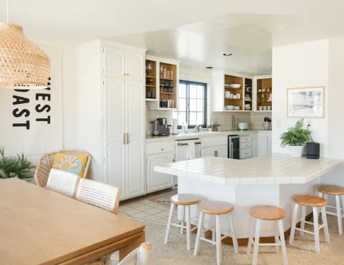  Pleasant House with Rooftop Deck 