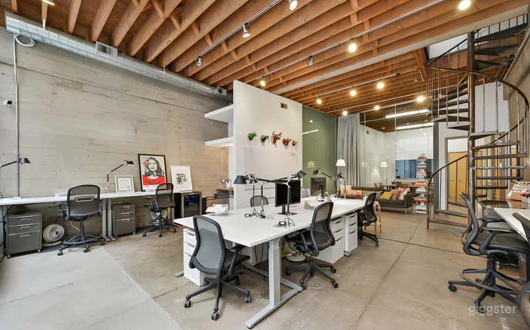  Creative SOMA Loft - Co-working Space 