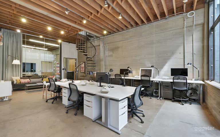  Creative SOMA Loft - Co-working Space 