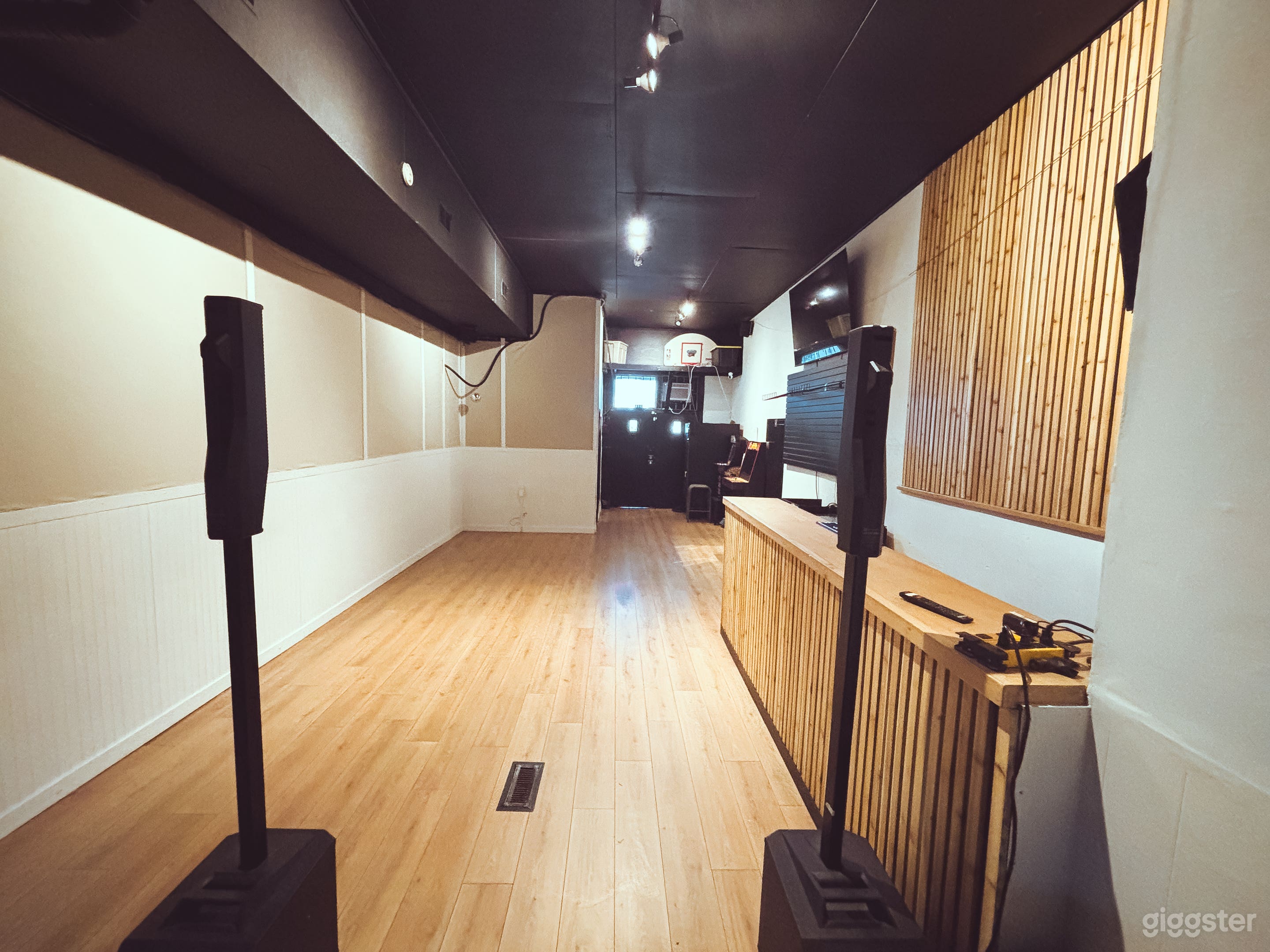 Party Room/Studio Rental On Commercial Drive Photo 4