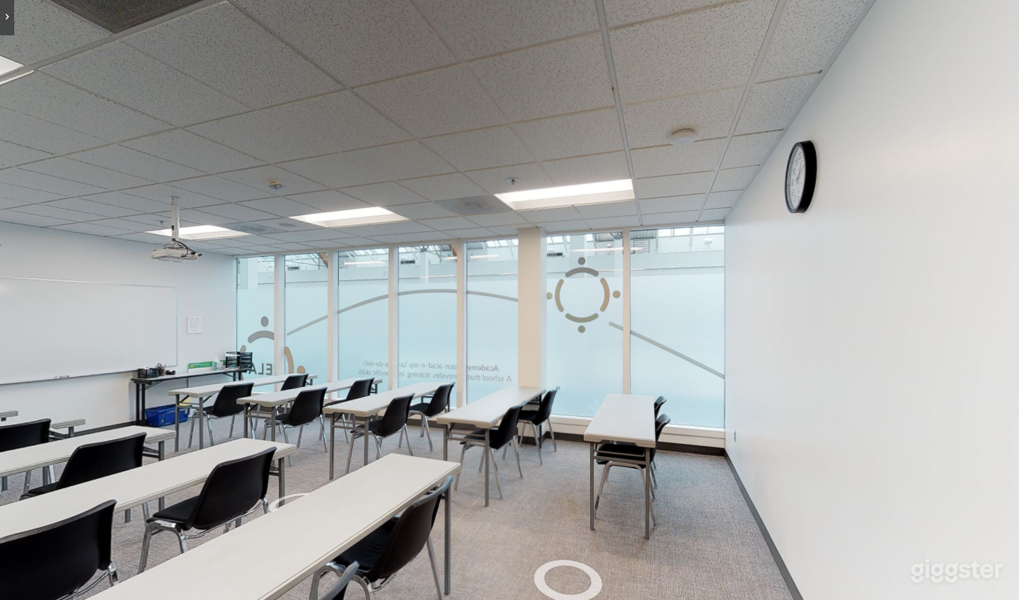 Exciting Classroom in Portland Photo 2