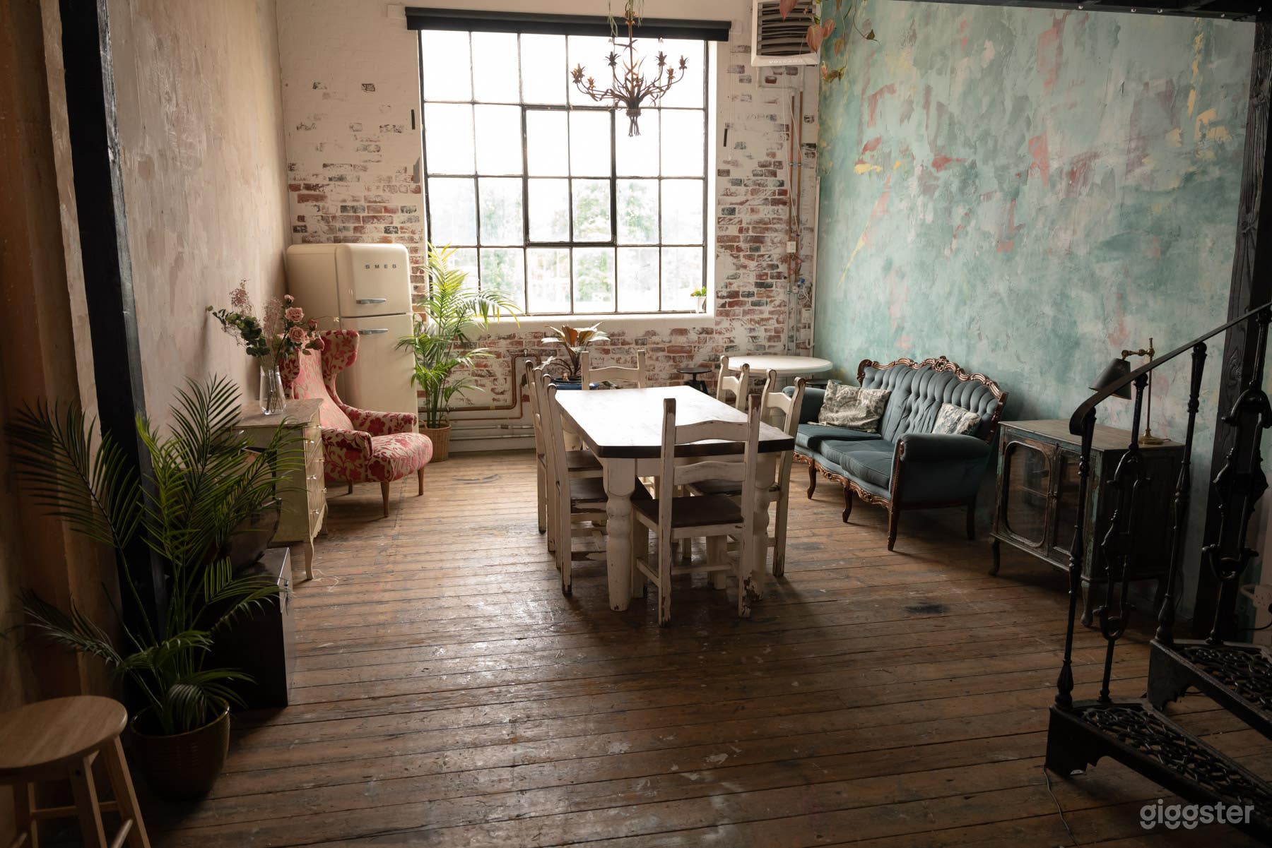 Studio Bohemian  Photo 2