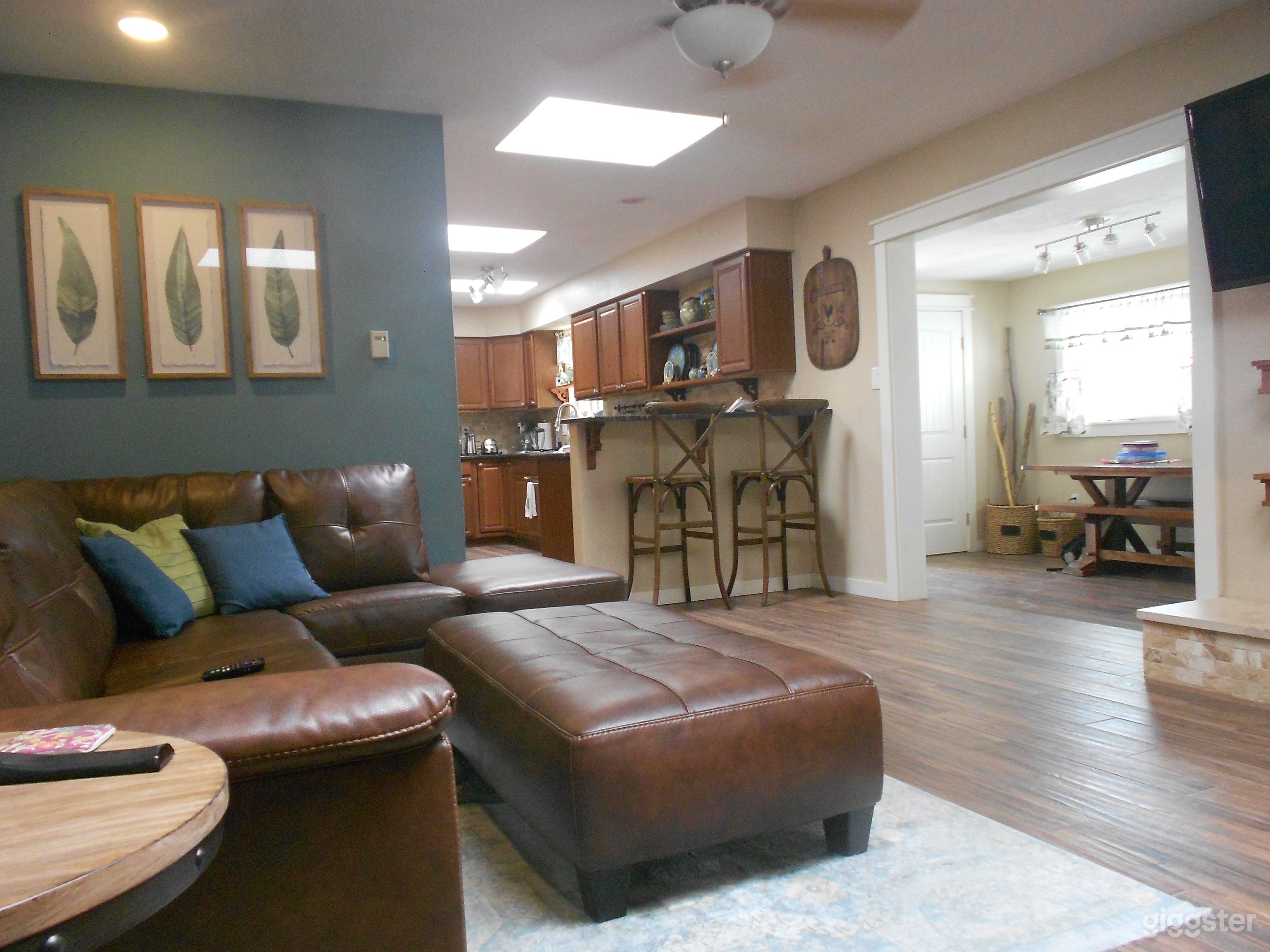 Family room into kitchen and patio room.