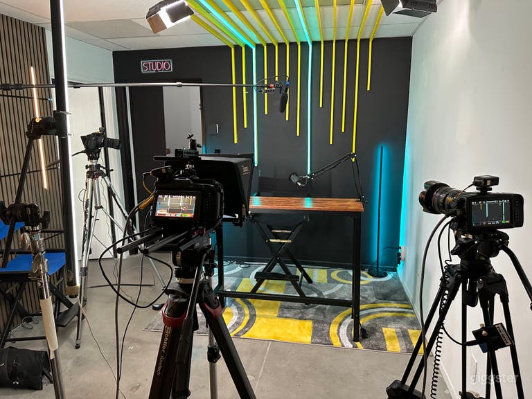  Creative Studio: A Versatile Creative Space 