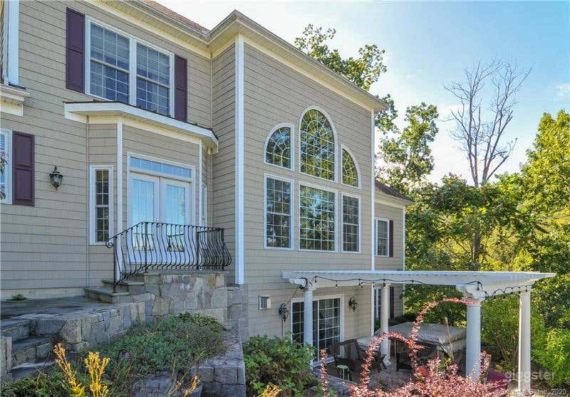 Luxury French Colonial Home Picturesque Lake Views Photo 2