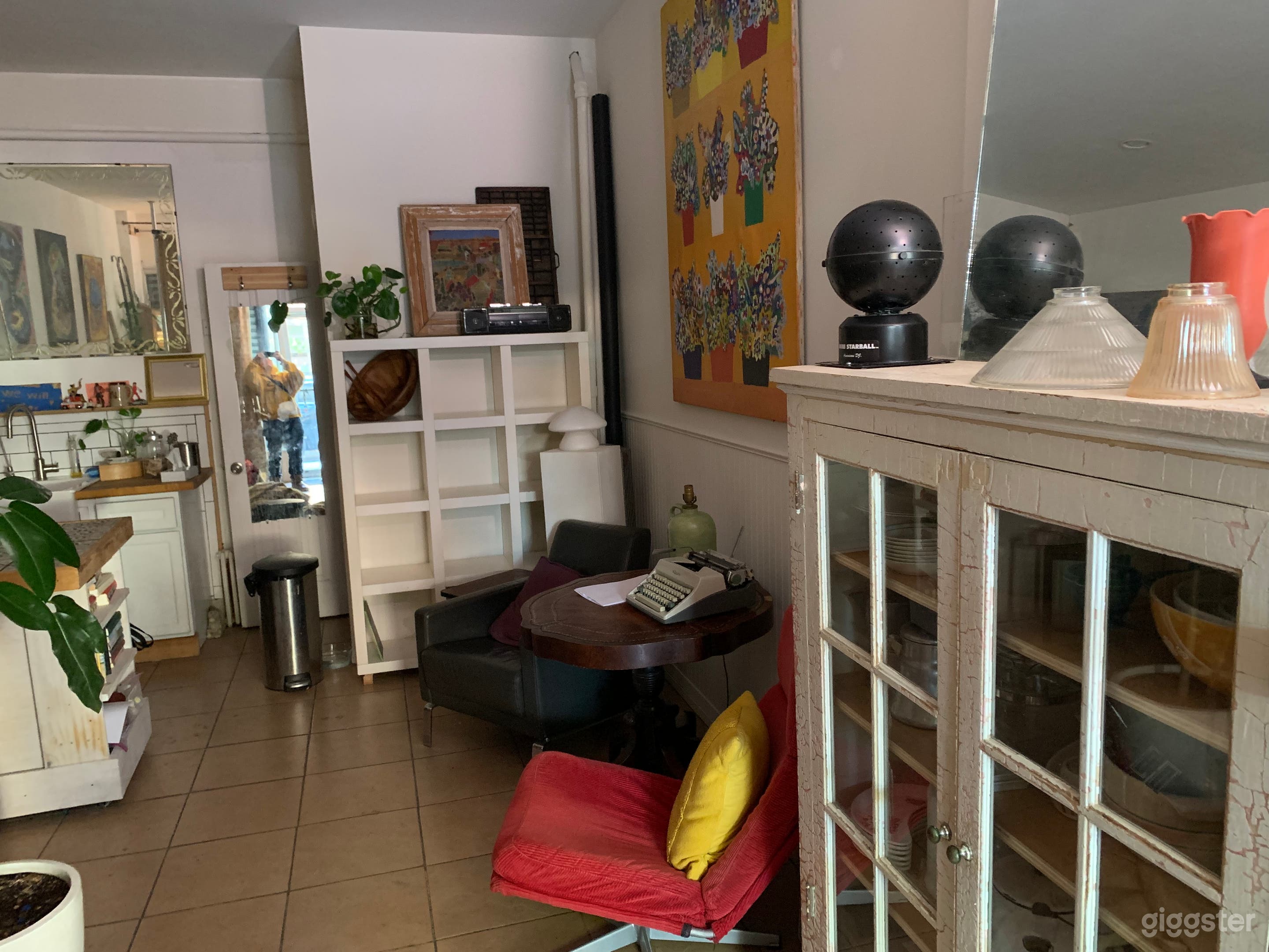 Versatile Intimate Neighborhood Storefront Photo 2