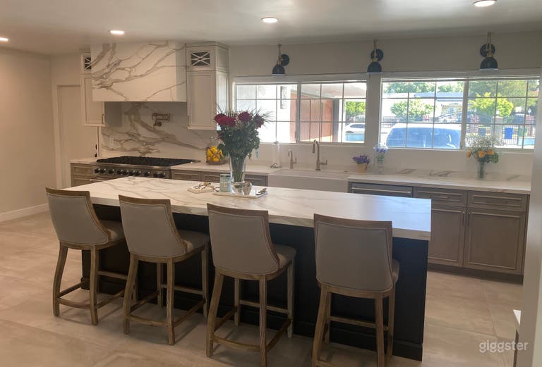  Charming Large Ranch Style Home  