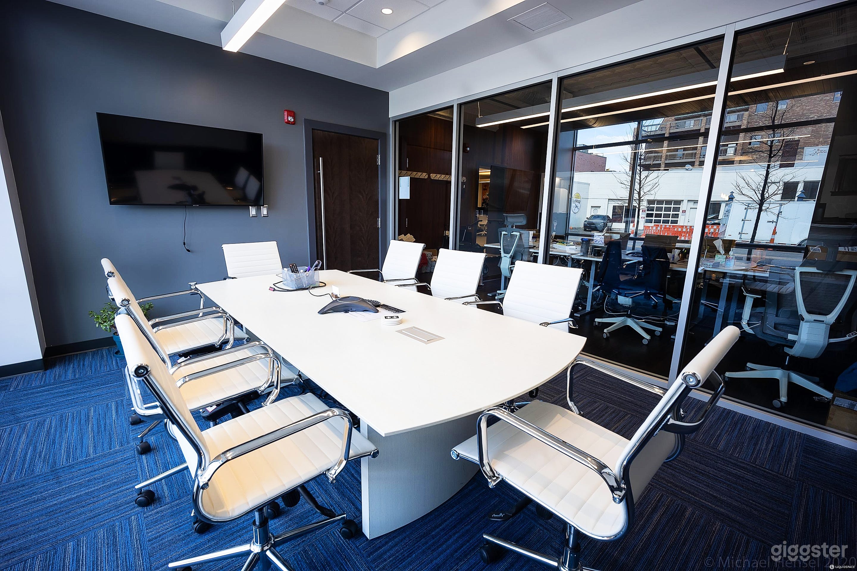 Bryson - Glass Wall Meeting Room  Photo 2