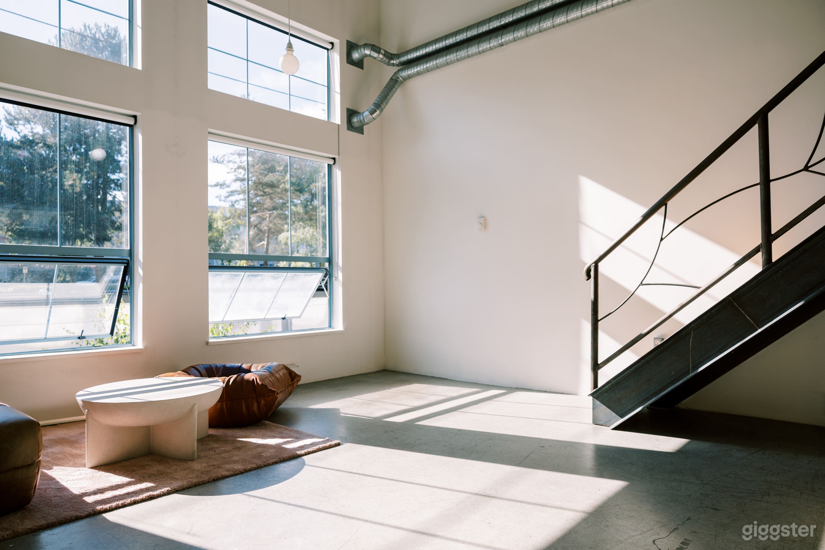 Lumin Loft - south facing studio inspired by the earth Photo 1