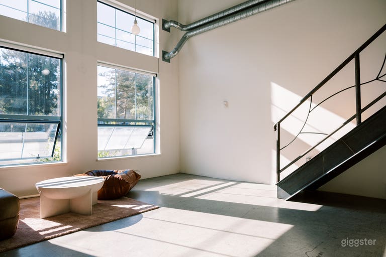  Lumin Loft - south facing studio inspired by the earth 