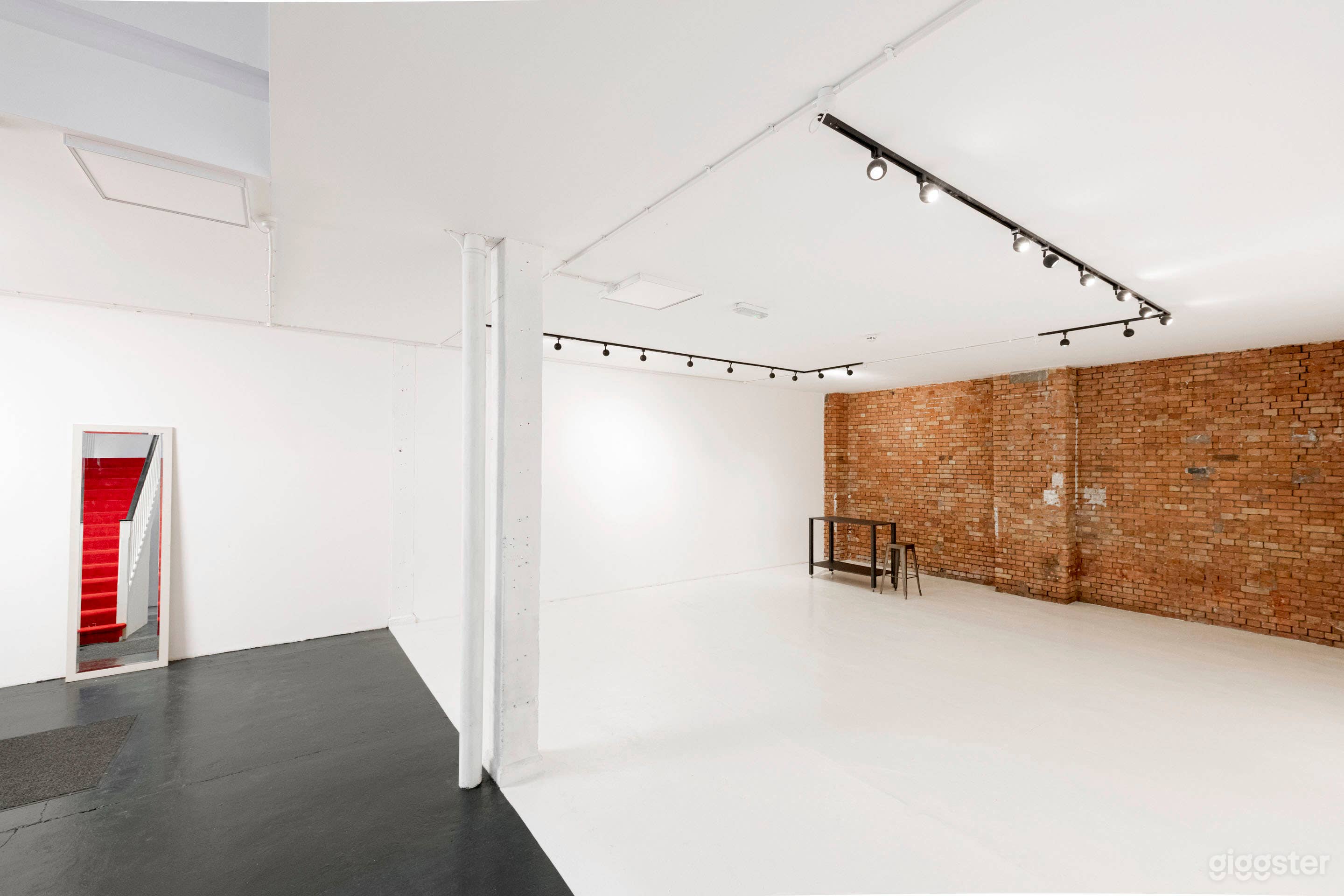 Fashion and Photo Studio East London Photo 2