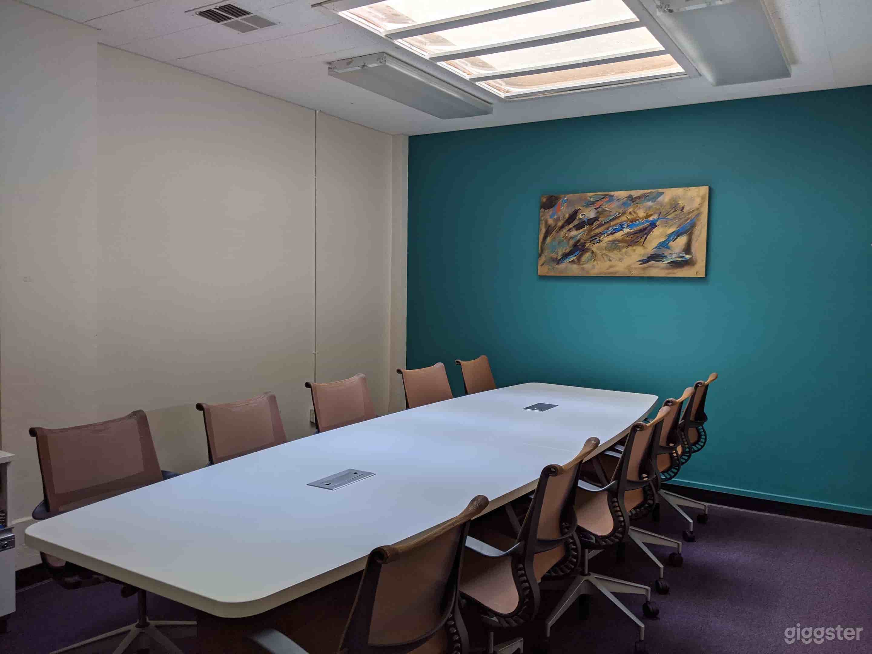 10-Person Conference Room Photo 1