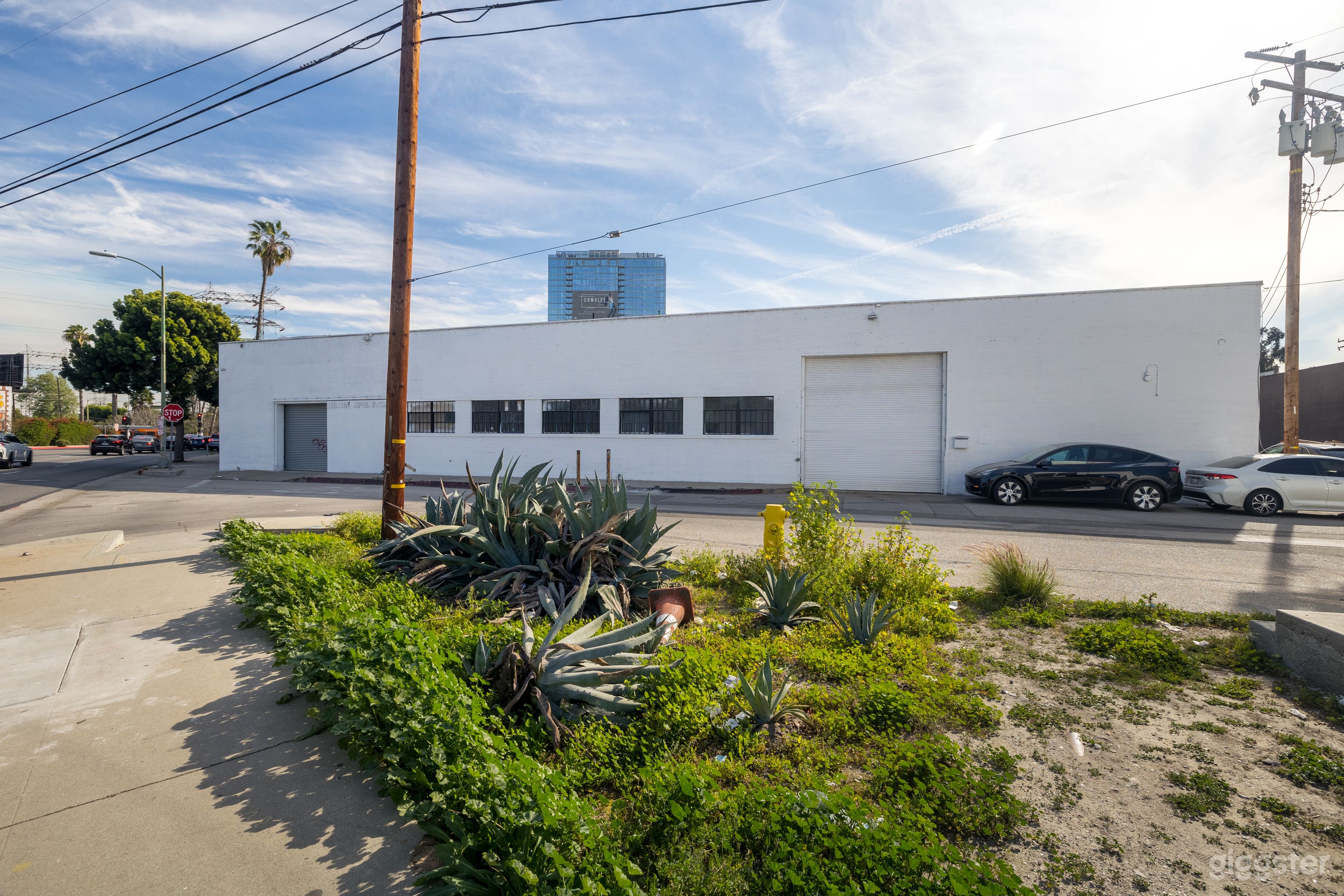 Cool Warehouse in the Heart of Culver City Photo 4