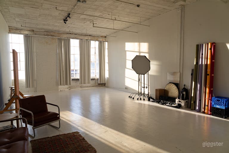  Creative Daylight Photo Studio in E. Williamsburg 