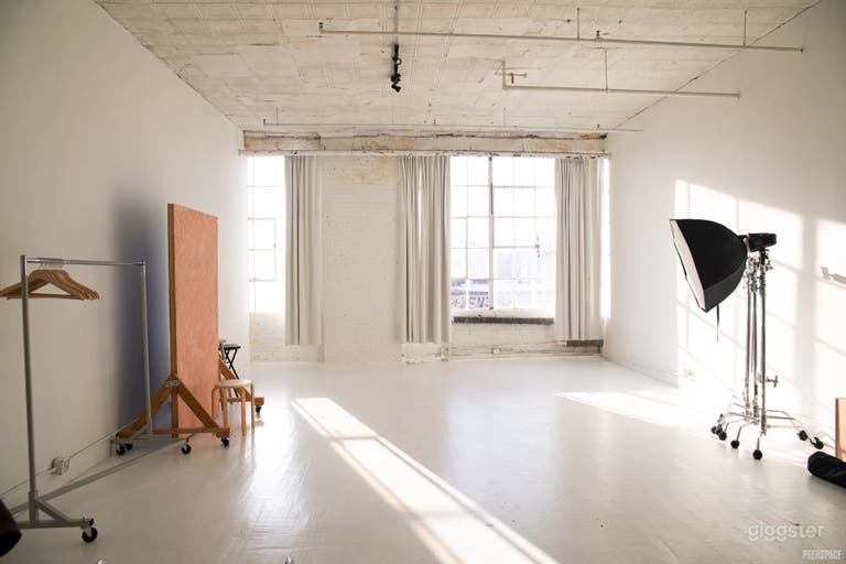  Creative Daylight Photo Studio in E. Williamsburg 
