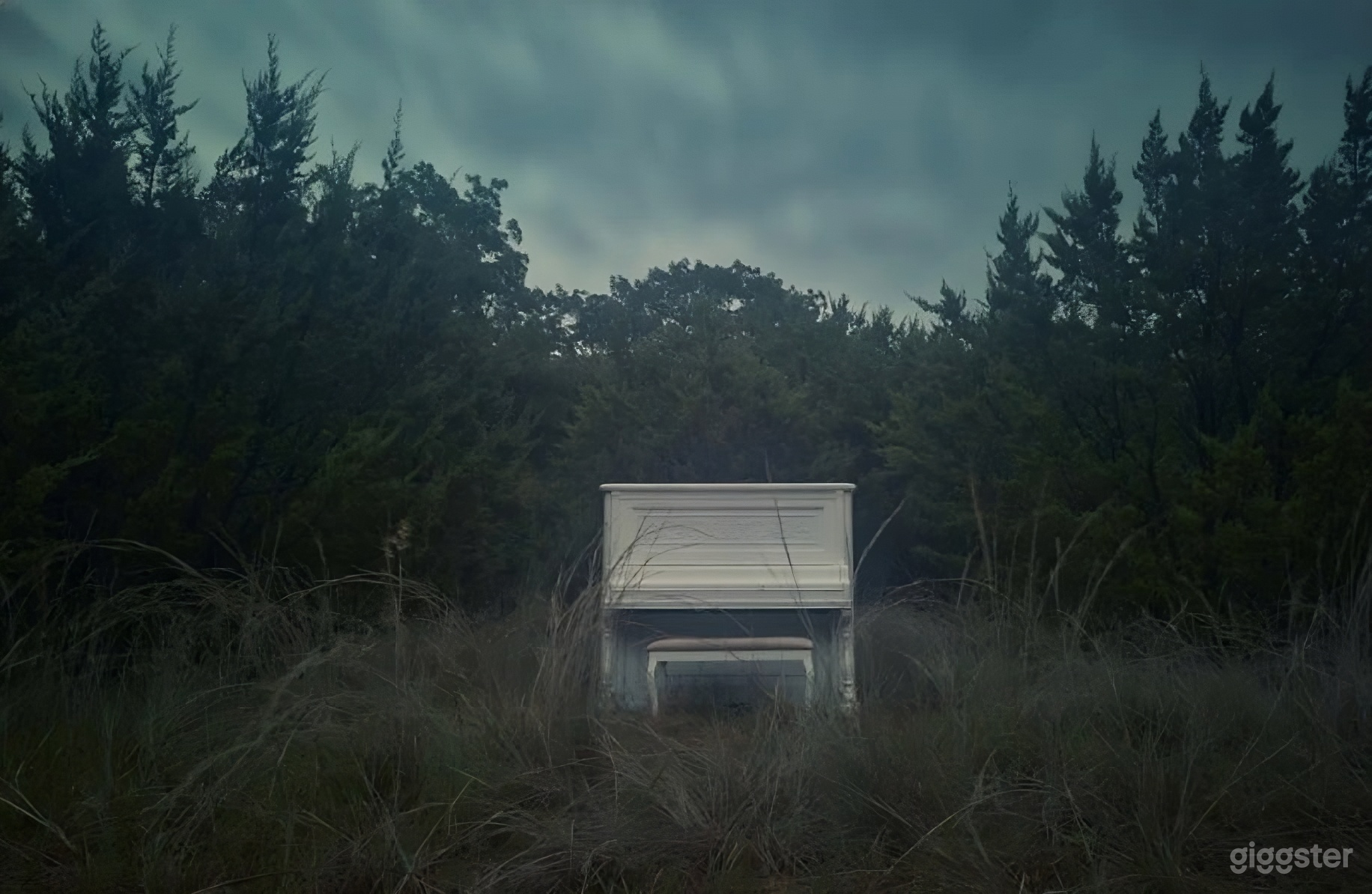 Dreamy, Storybook Setting with this Whimsical White Piano Photo 1