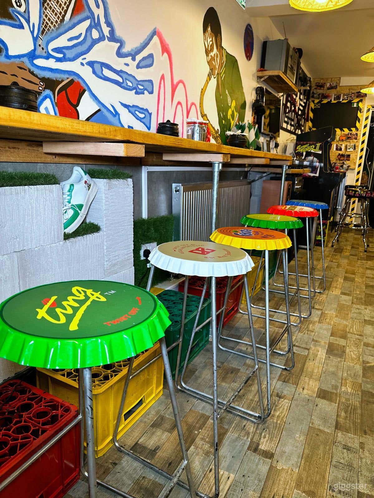 Jamaican & Nigerian themed restaurant Photo 3