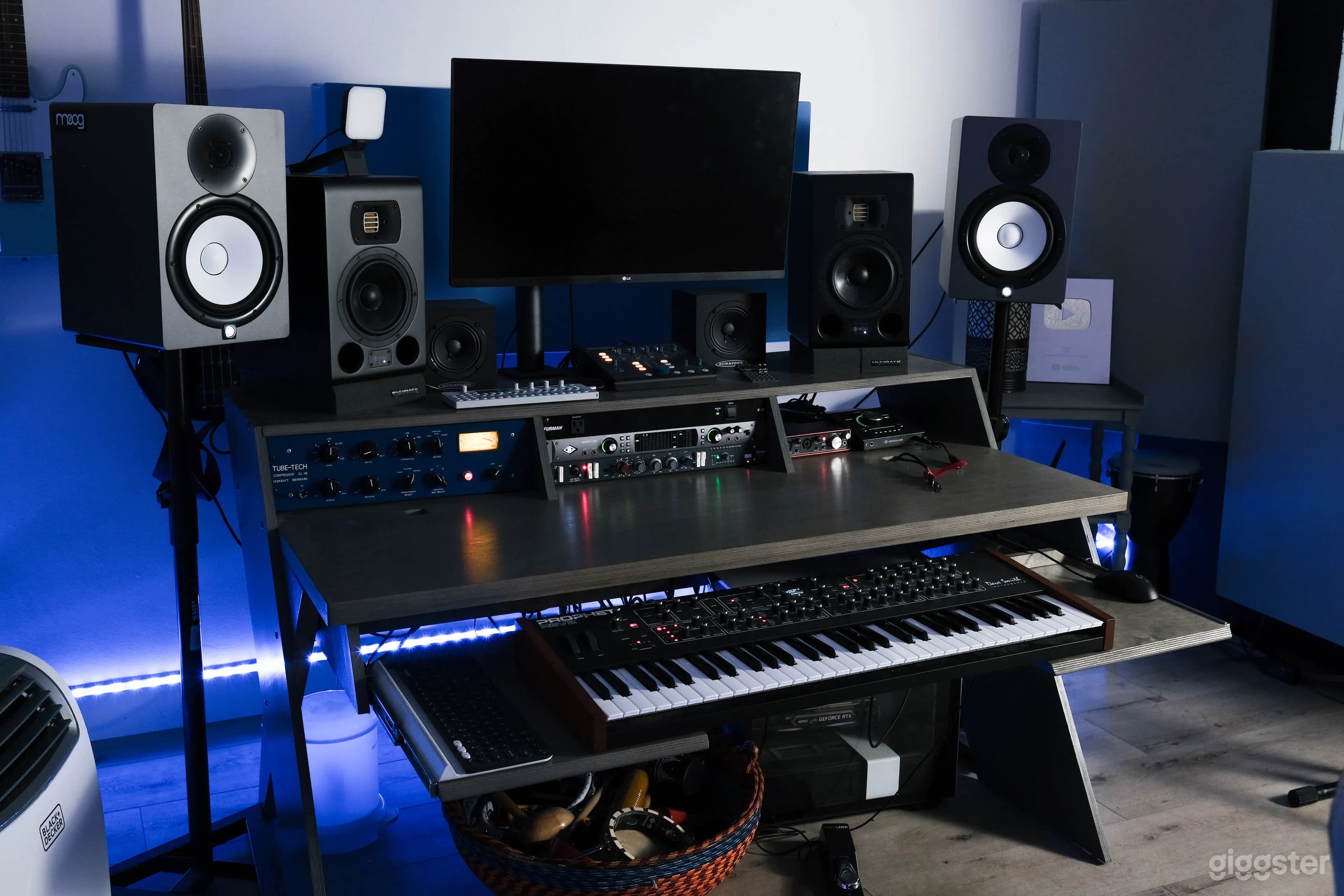 Contemporary Music Studio Photo 1