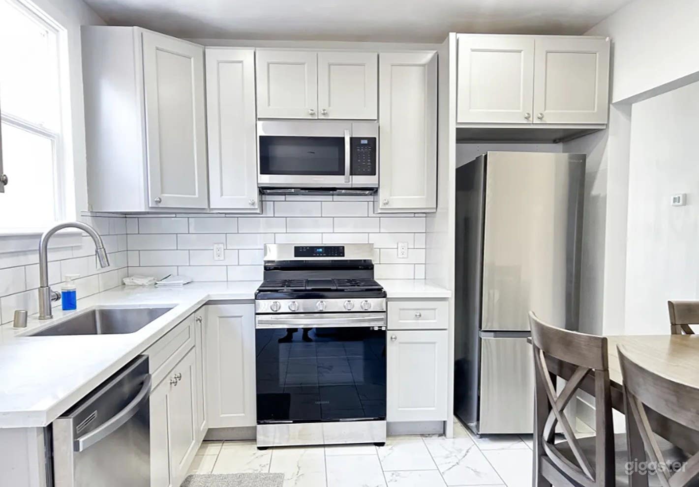 Studio space near Lake Merritt/Bella Vista Area Photo 4