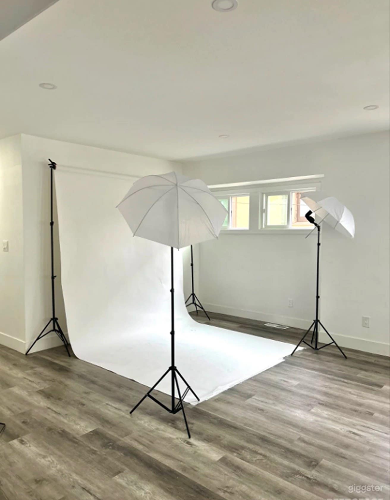 Studio space near Lake Merritt/Bella Vista Area Photo 3