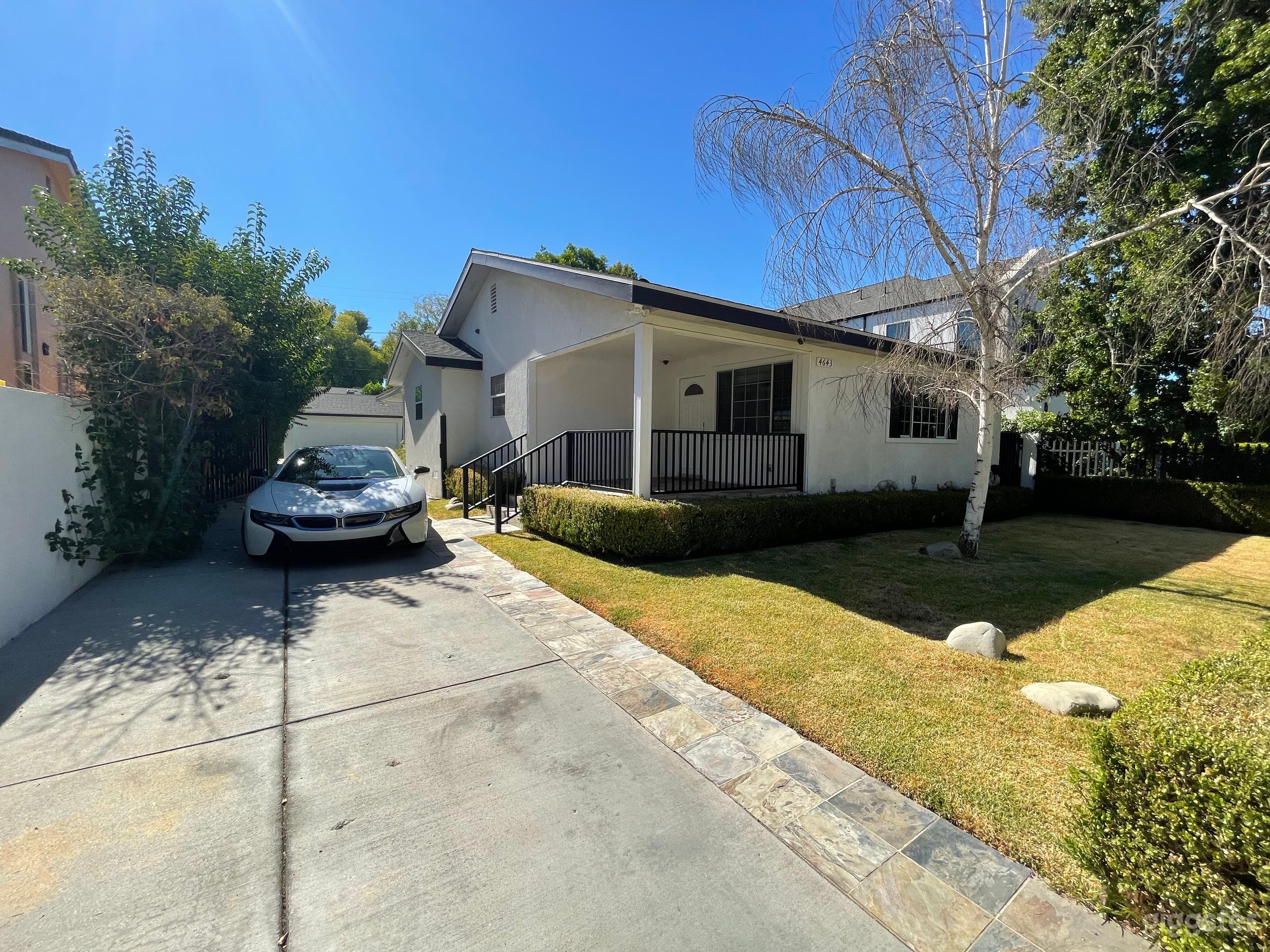 Charming Bright Traditional Home Photo 3