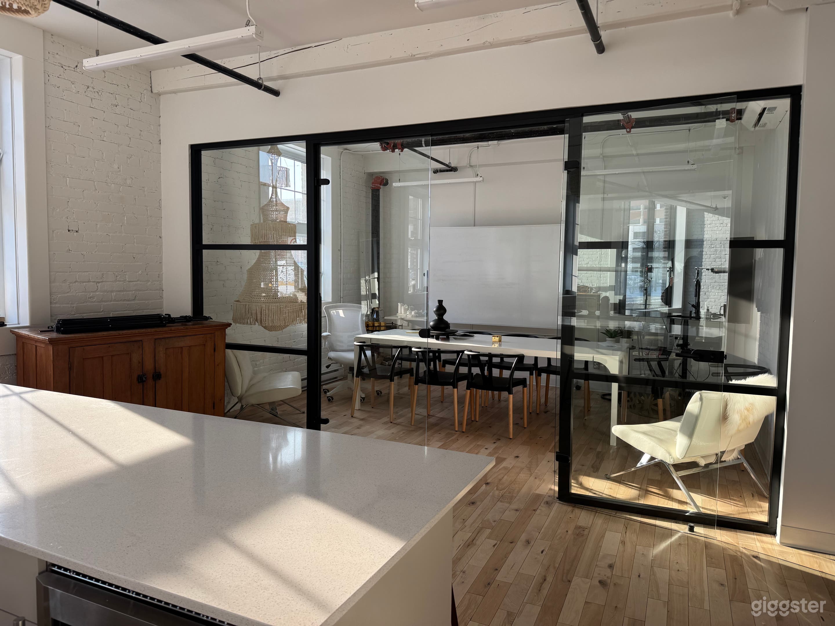 Mile End Industrial Loft with Natural Light Photo 2