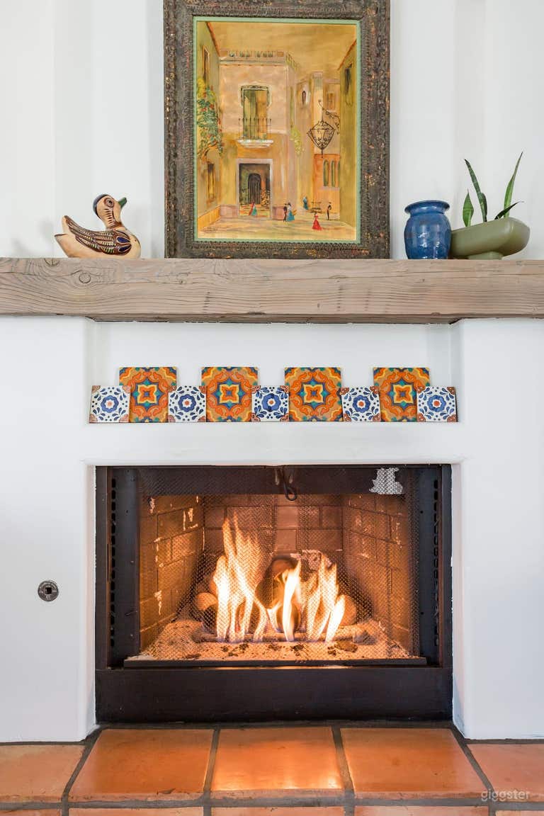  Classic Hacienda-Style Oasis in Palm Springs 