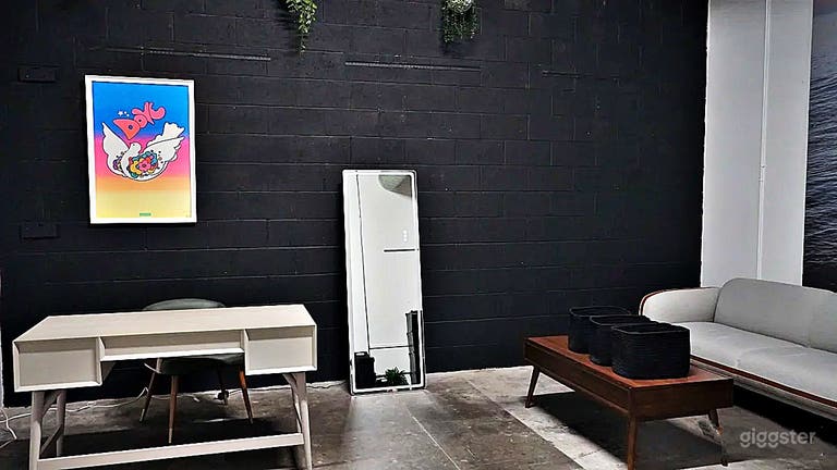  Vibrant Studio Space for Dance, Fitness and Events 