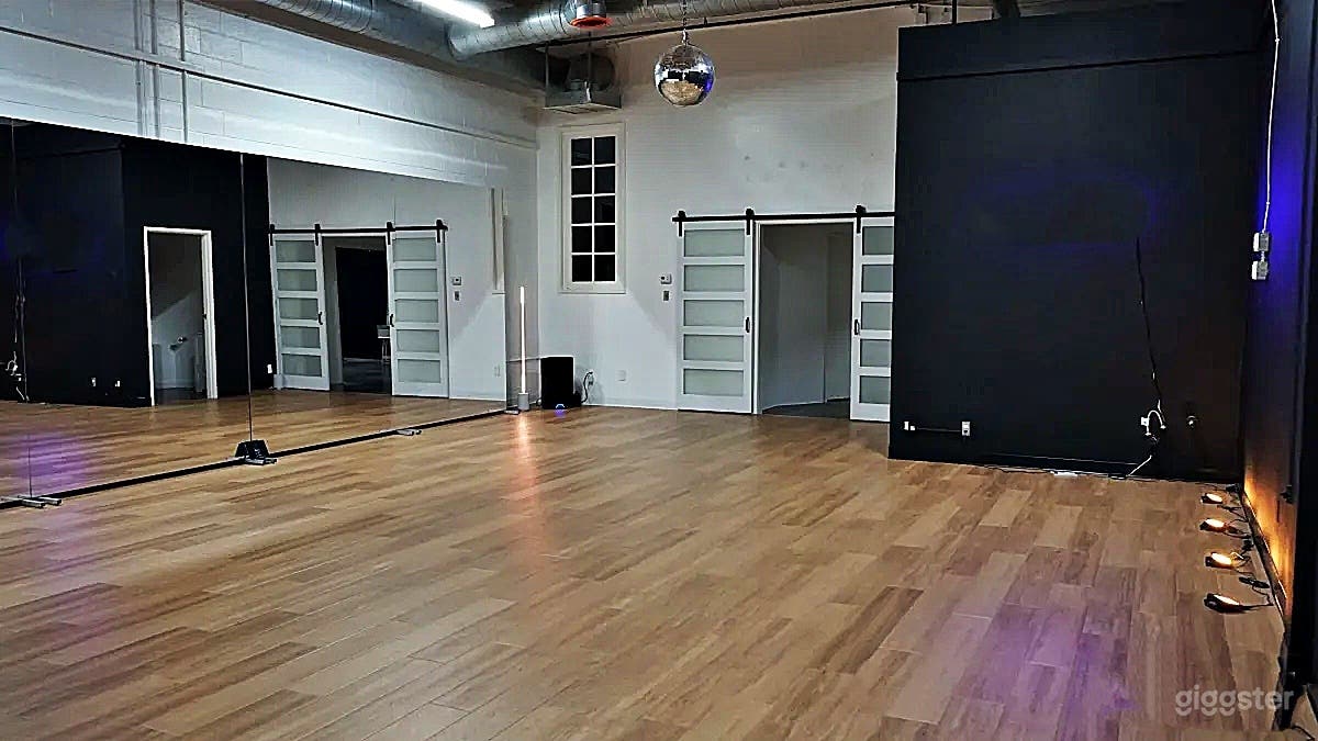 Vibrant Studio Space for Dance, Fitness and Events Photo 1