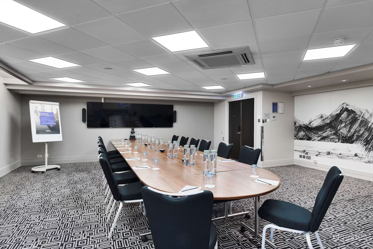 The Salisbury Room Photo 1