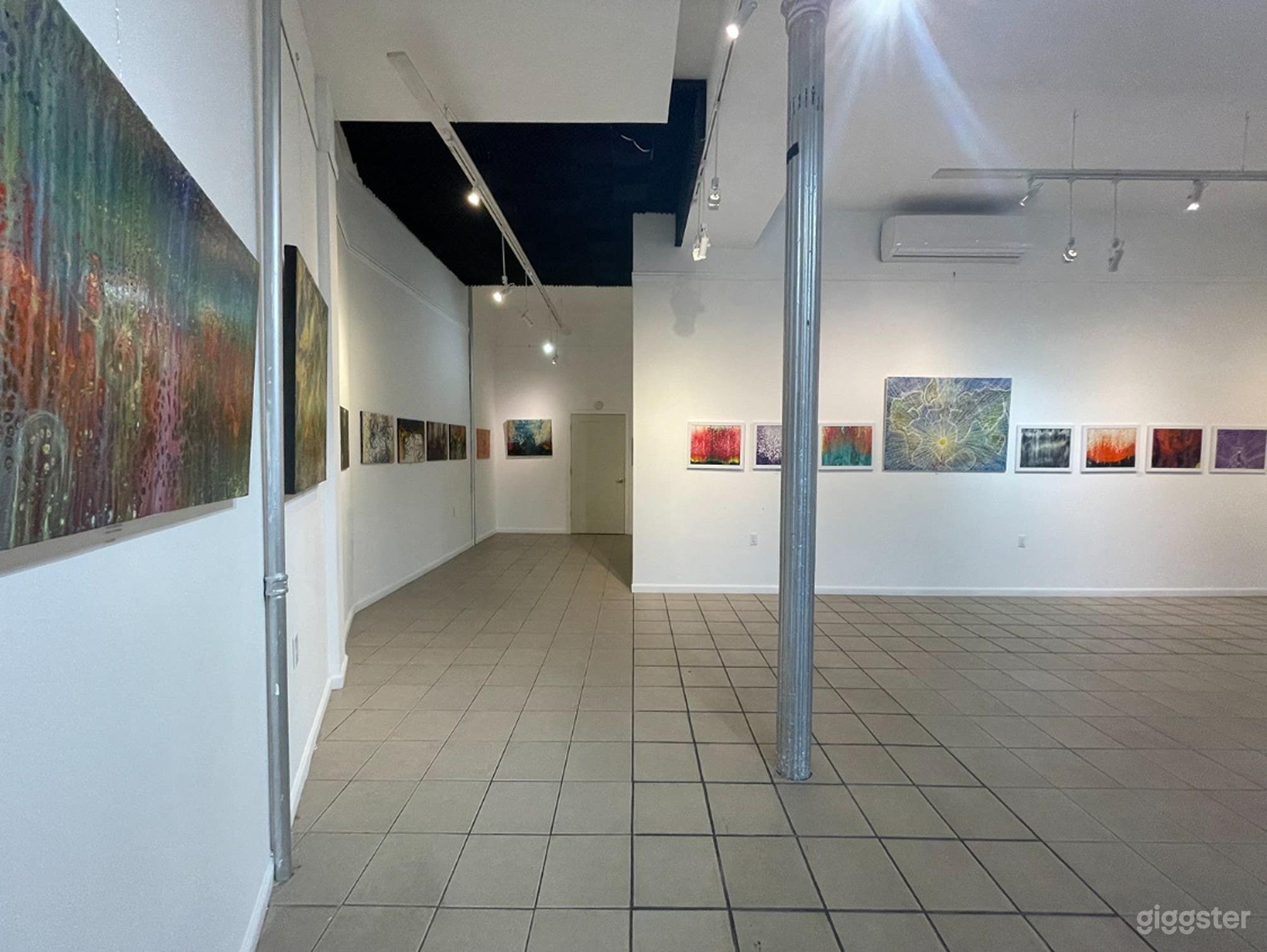 Inspiring Artist Gallery Photo 3