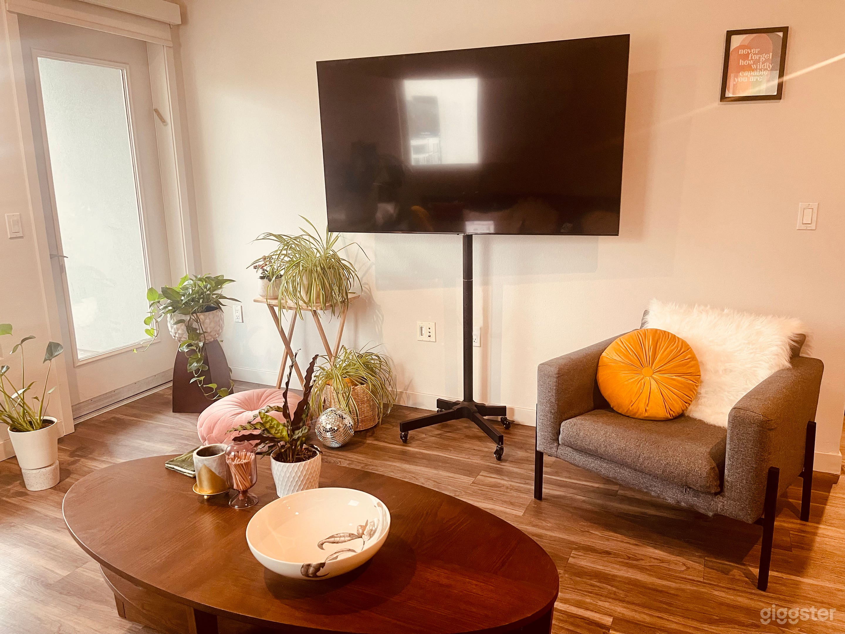 TV stand on wheels, for living room with or without television