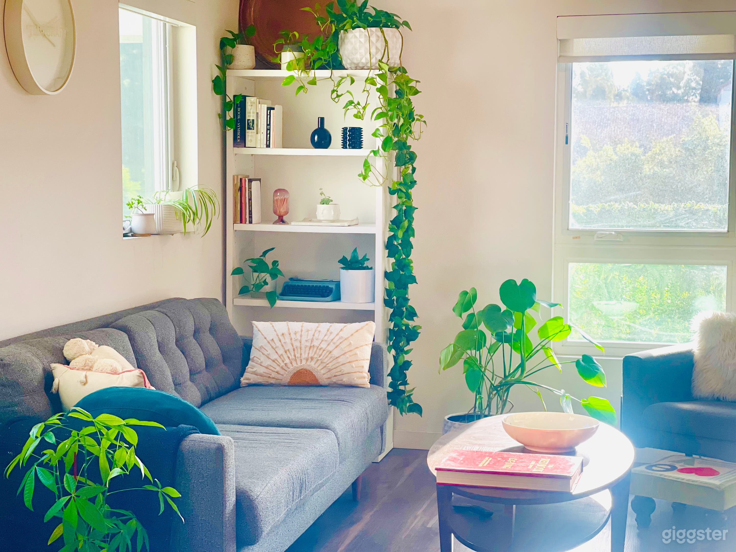 Boho Penthouse Near West Hollywood Photo 1