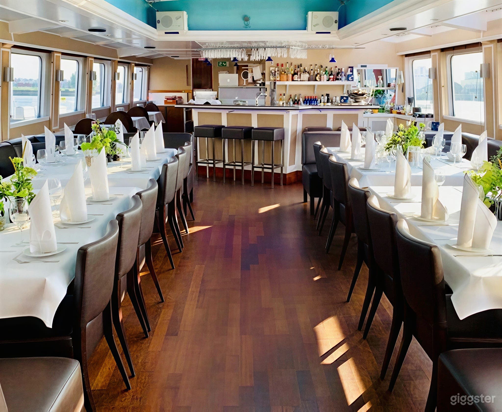 Eventschiff in Hamburg. Foto 2