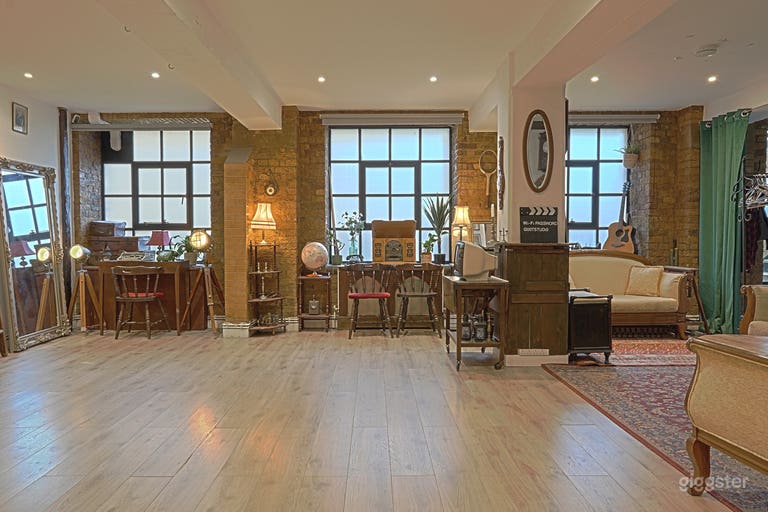  Vintage Warehouse Photo And Video Studio 