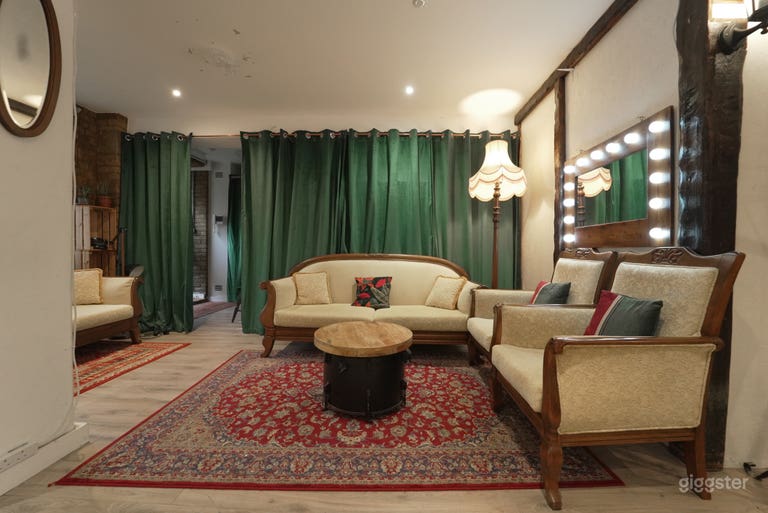  Vintage Warehouse Photo And Video Studio 