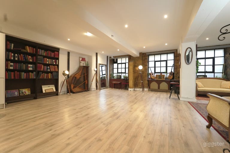  Vintage Warehouse Photo And Video Studio 