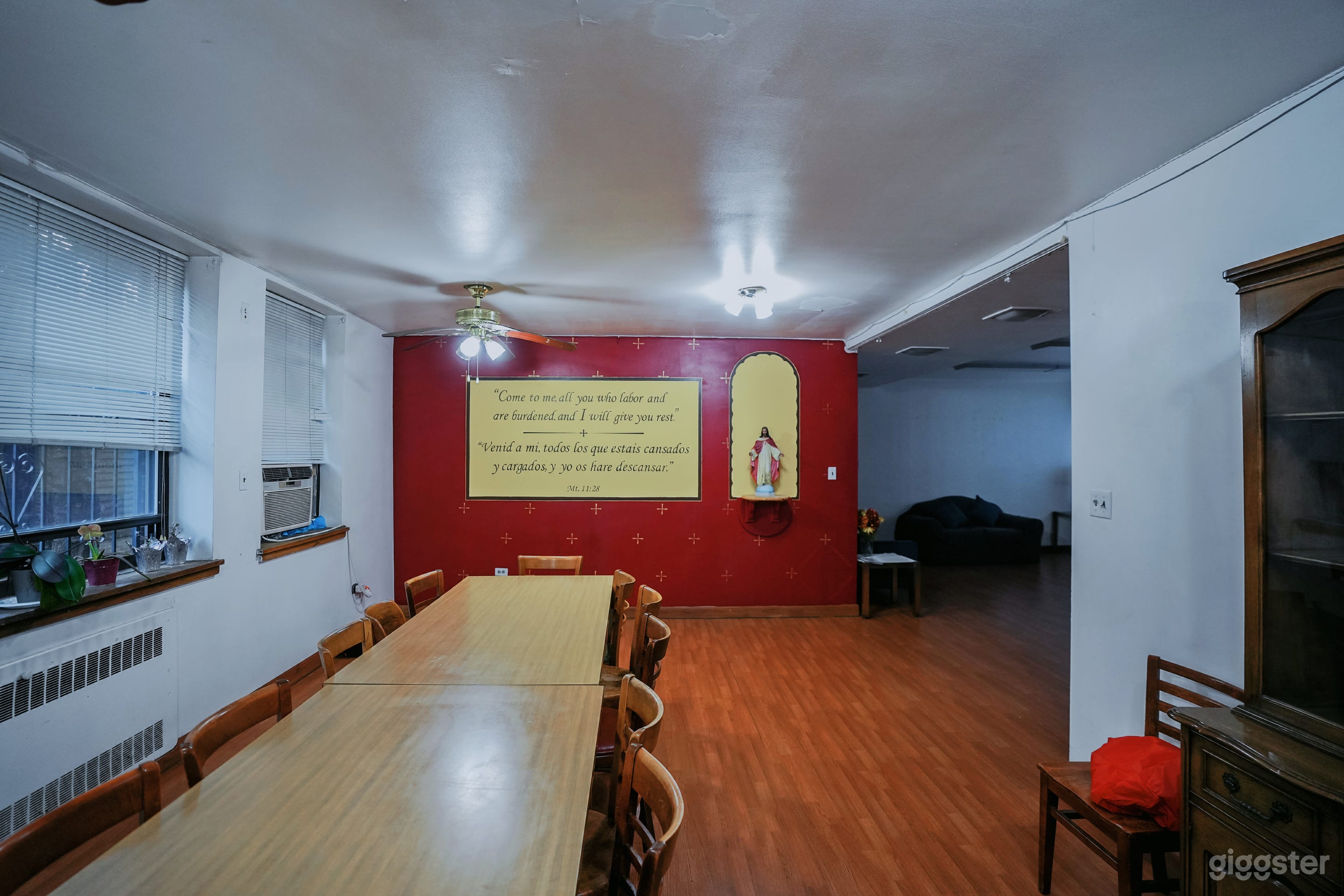 Retro Brooklyn School with Classrooms Photo 3