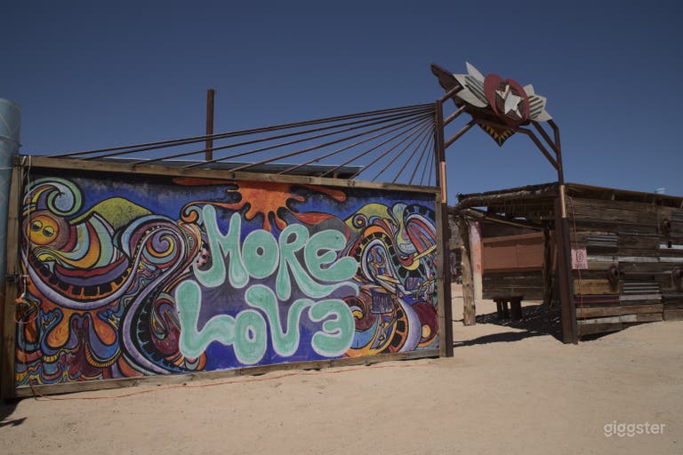  UNIQUE Artistic Oasis - J-Tree Music Festival Site 