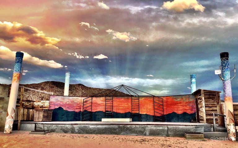  UNIQUE Artistic Oasis - J-Tree Music Festival Site 